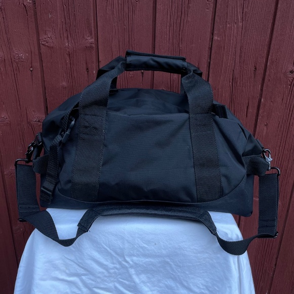 L.L. Bean Compact Adventure Duffle Bag (Small) NEW with Tags - Picture 6 of 8